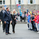 15. september: Kronprinsparet besøker Allanengen barneskole i Kristiansund. Foto: Berit Roald / NTB